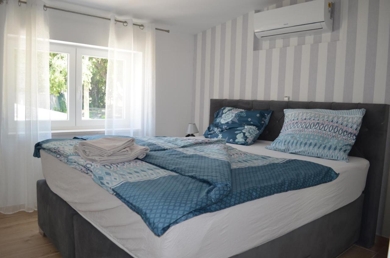 Apartments Korina Цриквениця Екстер'єр фото